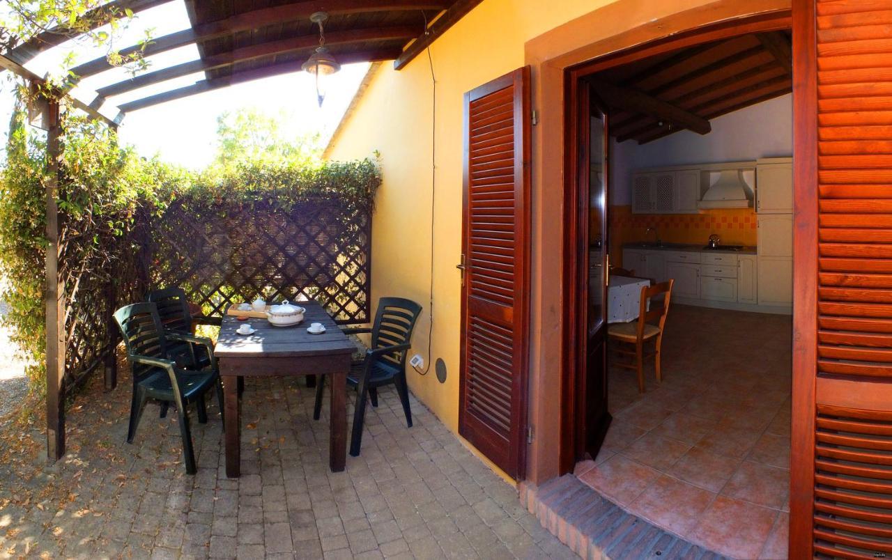 Agriturismo Le Pescine Vada Buitenkant foto