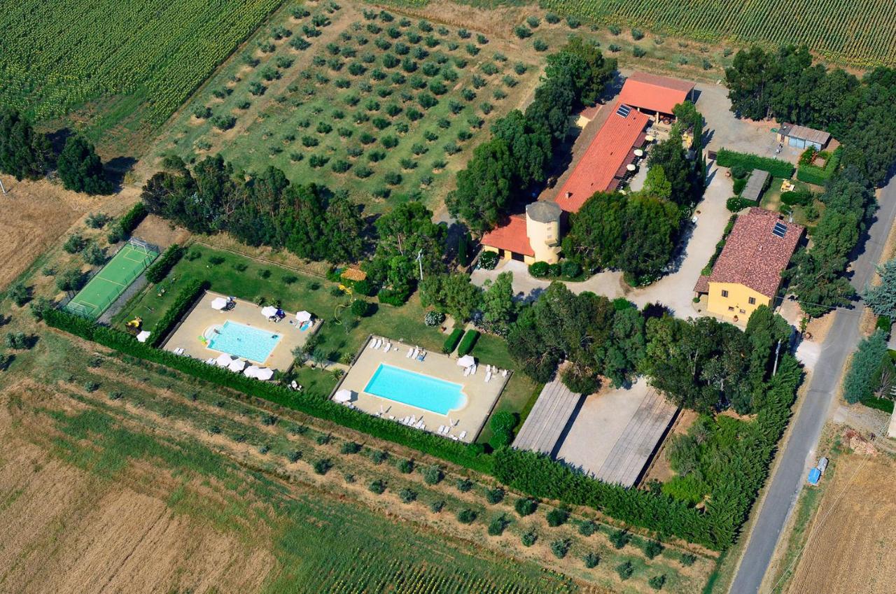 Agriturismo Le Pescine Vada Buitenkant foto